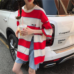 Trendy Oversized T-Shirt with Vintage Feel and Slits